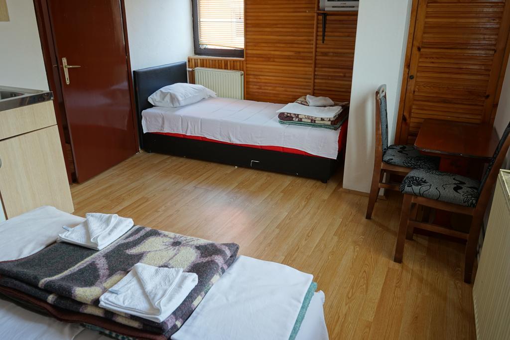 Lovac II Hotel Zabljak  Luaran gambar